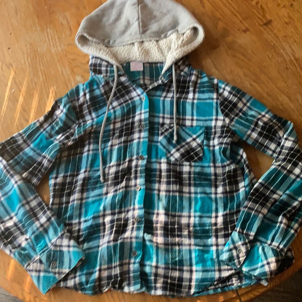 Cute stripped hoodie!